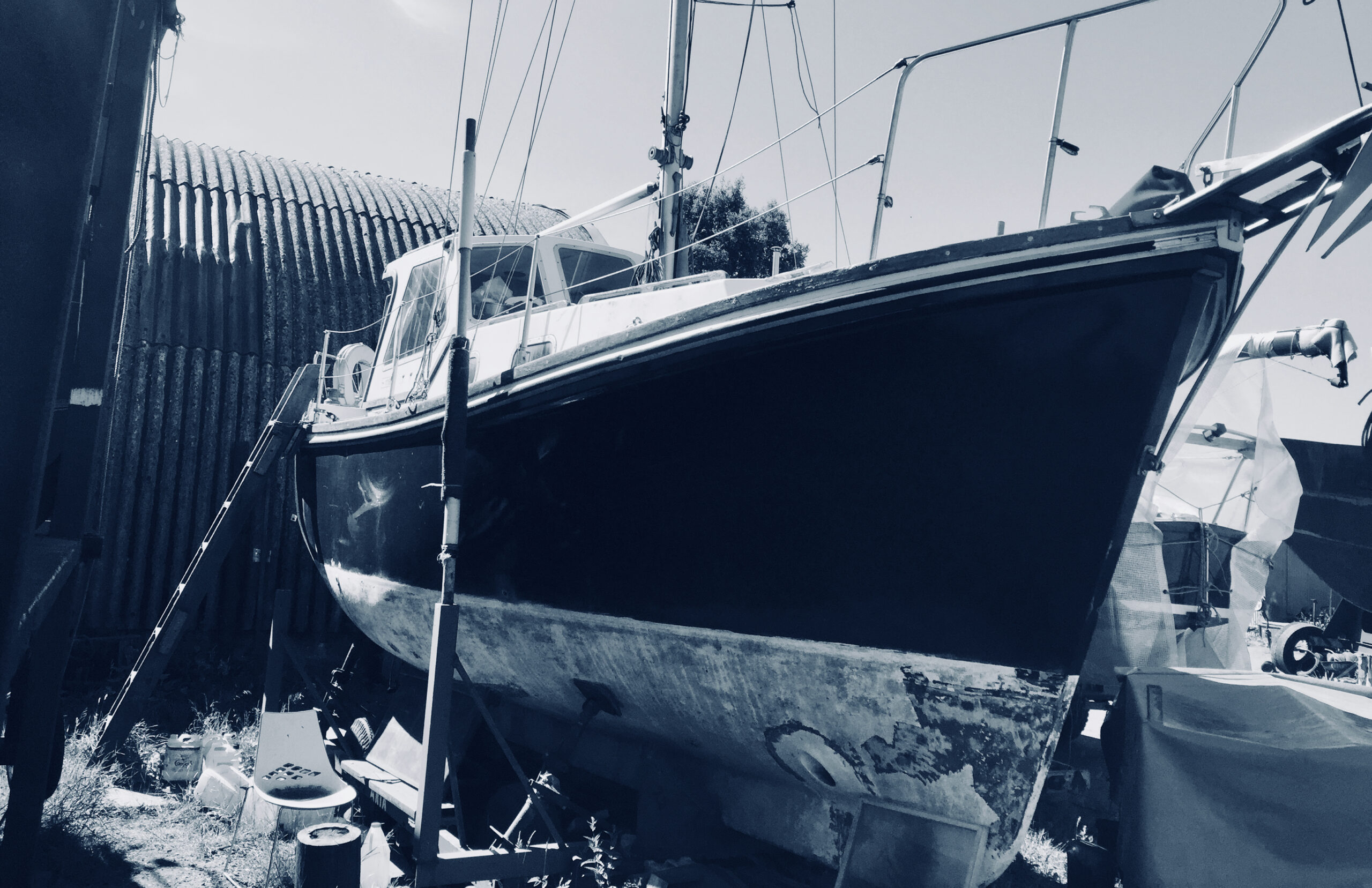 Boatyard facilities at Carriden Boatyard